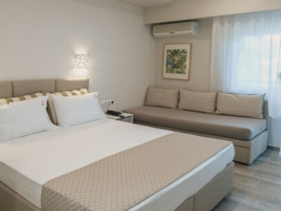 AMMOS BEACH SEASIDE LUXURY SUITES — снимка 4