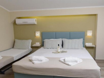 AMMOS BEACH SEASIDE LUXURY SUITES — снимка 7