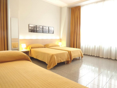 APARTHOTEL NAVIGLI — снимка 3