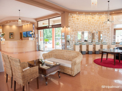 ALIA PALACE HOTEL — снимка 4