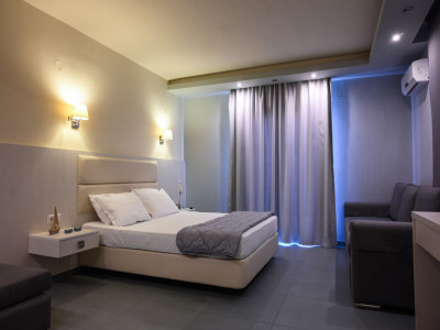 BLUE SEA BOUTIQUE APARTMENT — снимка 4