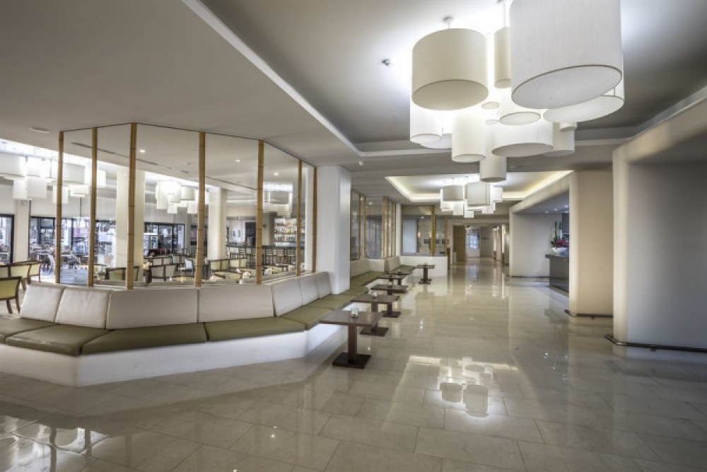 CAVO MARIS BEACH HOTEL — снимка 8