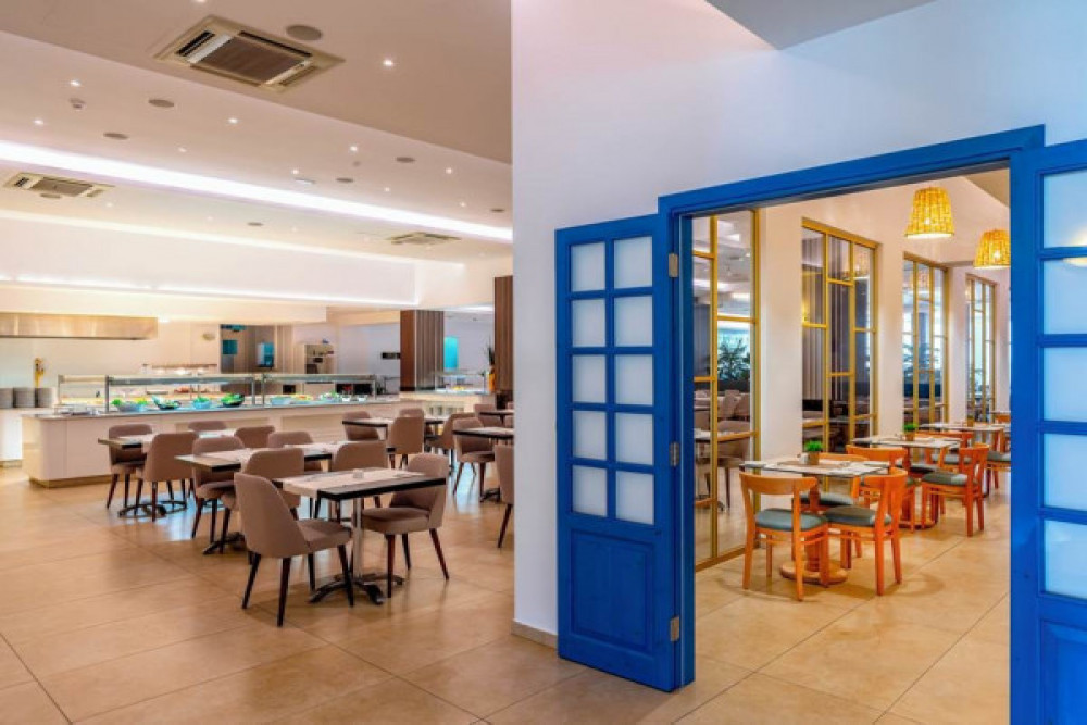 CHRISTOFINIA HOTEL — снимка 7