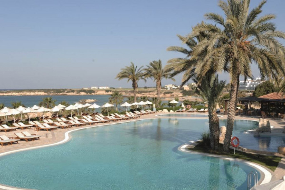 CORAL BEACH HOTEL & RESORT — снимка 2