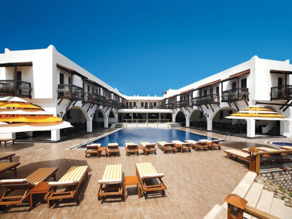 COSTA BITEZHAN BEACH HOTEL — снимка 4