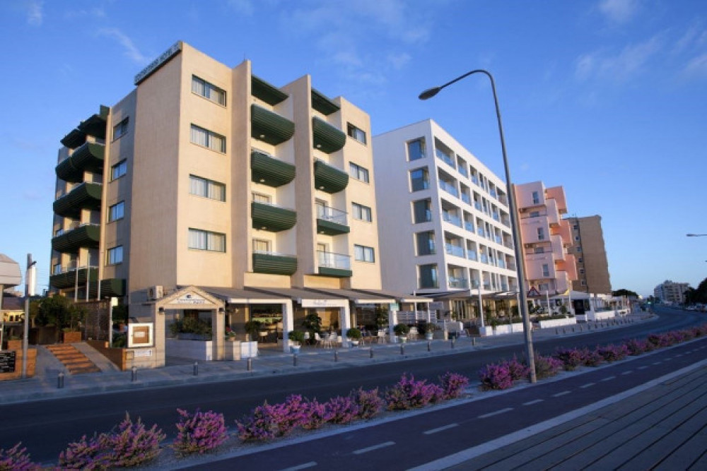 COSTANTIANA BEACH HOTEL APARTMENTS — снимка 2