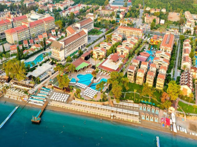 CRYSTAL AURA BEACH RESORT AND SPA — снимка 2