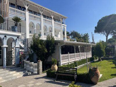 DIAPOROS HOTEL - снимка 3