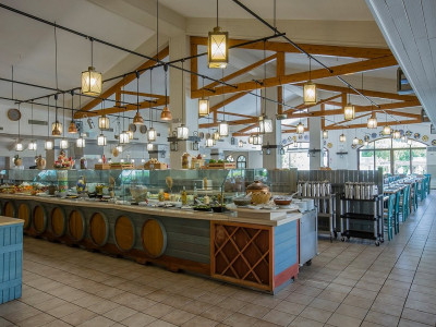 GOLDEN COAST HOTEL & BUNGALOWS — снимка 8