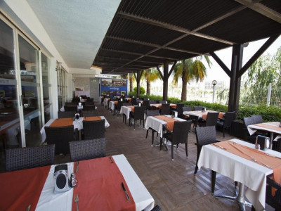 HOLIDAY CITY HOTEL — снимка 8
