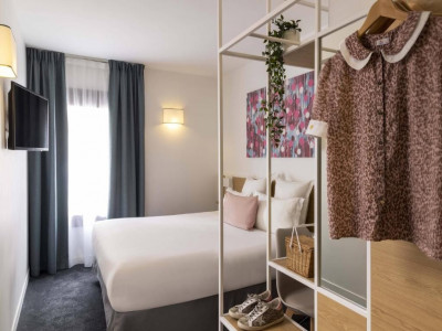 HOTEL PARIS LOUIS BLANC — снимка 6