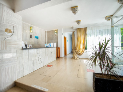 KAMARI BEACH HOTEL — снимка 7