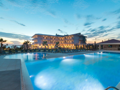 KING MARON BEACH HOTEL AND SPA — снимка 2