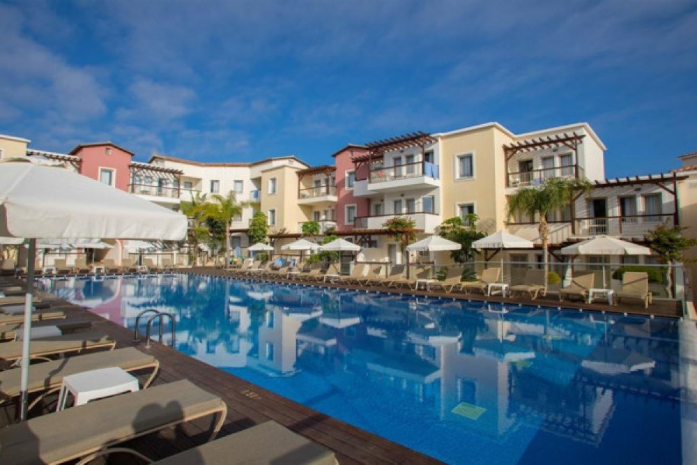 LOUIS ALTHEA BEACH — снимка 2