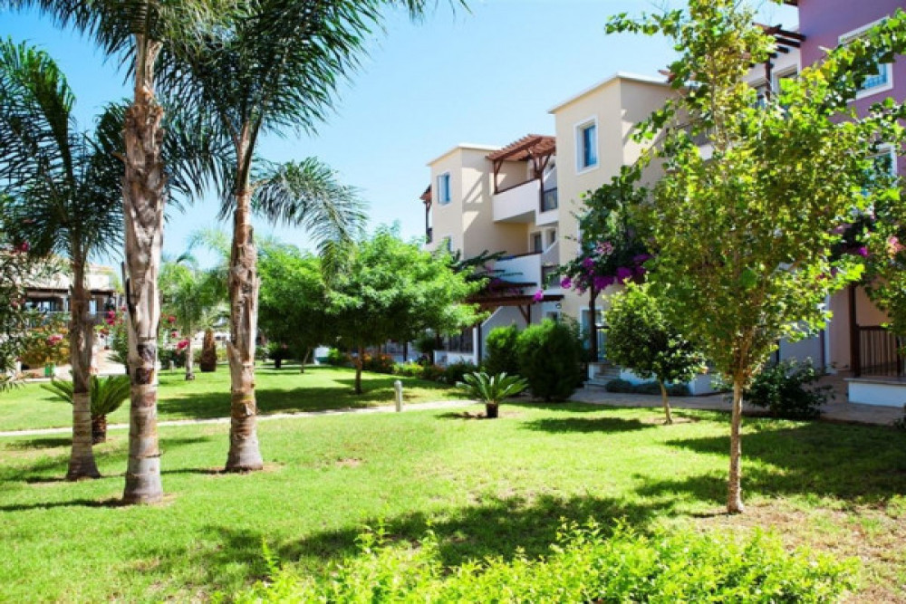 LOUIS ALTHEA BEACH — снимка 7