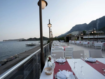 PERRE LA MER HOTEL