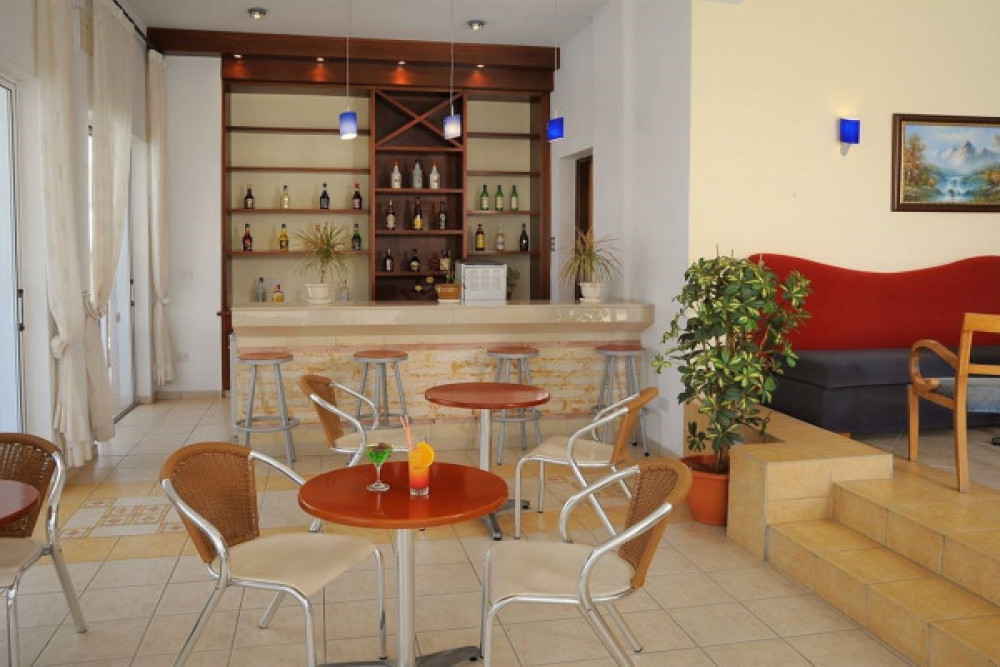 PETROSANA HOTEL — снимка 7
