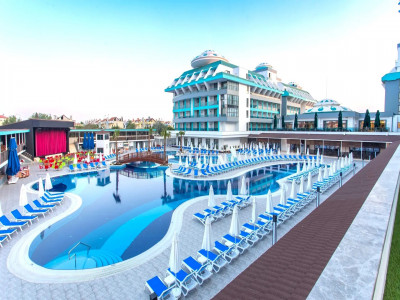 SENSITIVE PREMIUM RESORT AND SPA — снимка 6