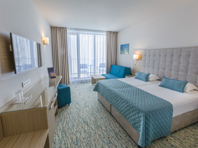 Astoria Hotel - photo 8